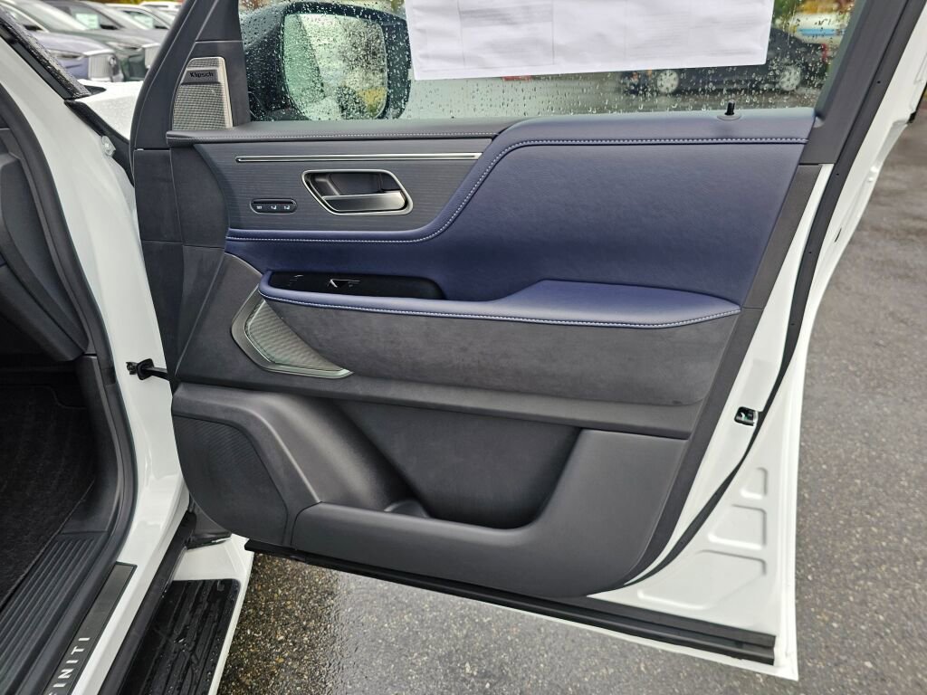 New 2026 INFINITI QX80 4WD image 10