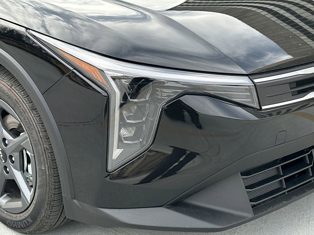 New 2025 Kia K4 LXS image 9