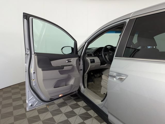 Used 2015 Honda Odyssey EX image 9