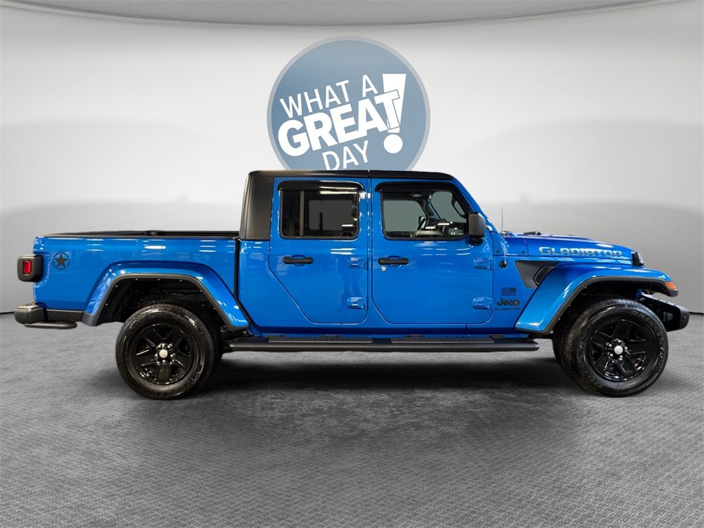 Used 2021 Jeep Gladiator Sport image 2