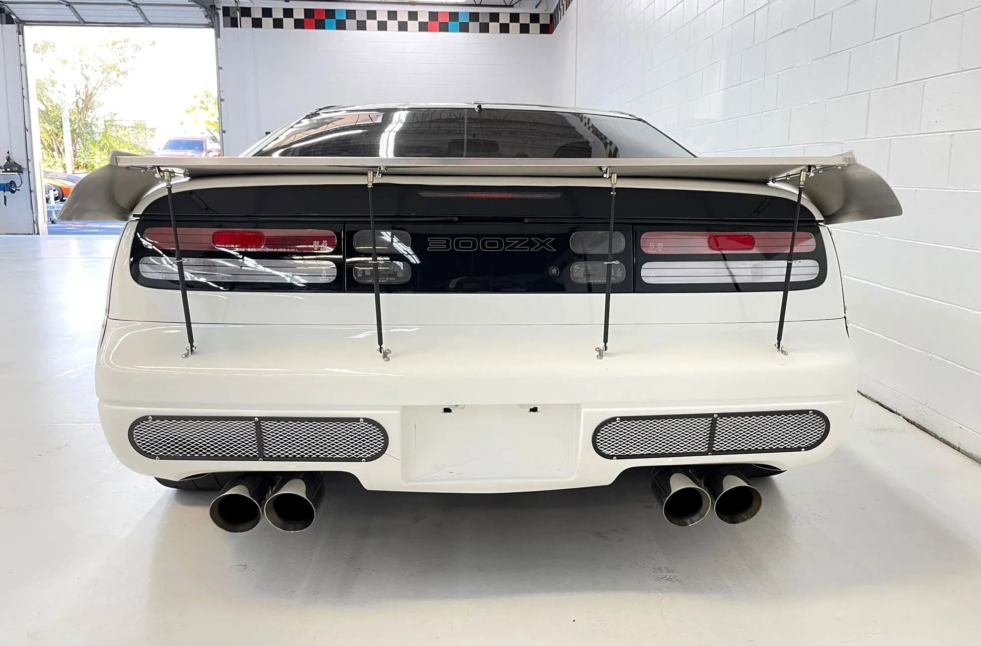 Used 1990 Nissan 300ZX GS RWD image 9