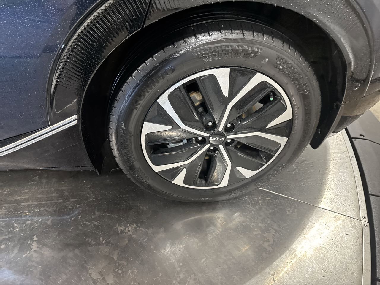 Certified 2023 Kia EV6 Wind w/ Wind Technology Package image 11