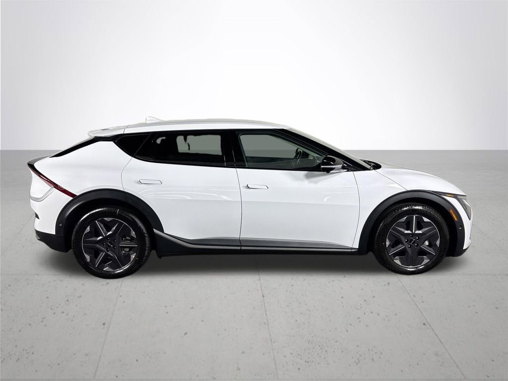 New 2025 Kia EV6 Light w/ Light LR Technology Package image 5
