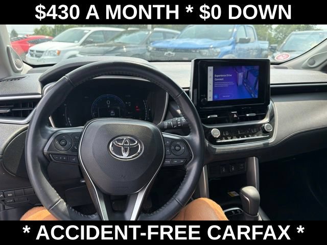 Used 2023 Toyota Corolla Cross XLE w/ Convenience Package AWD/4WD image 33