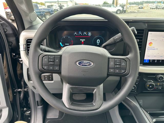 New 2026 Ford F350 XLT w/ XLT Premium Package AWD/4WD image 12