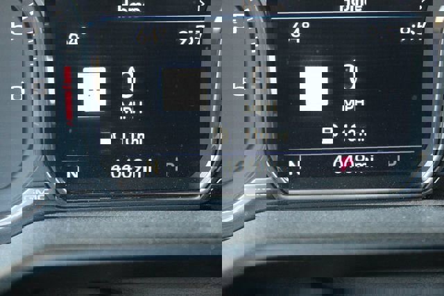 Used 2021 GMC Yukon Denali w/ Denali Premium Package image 12