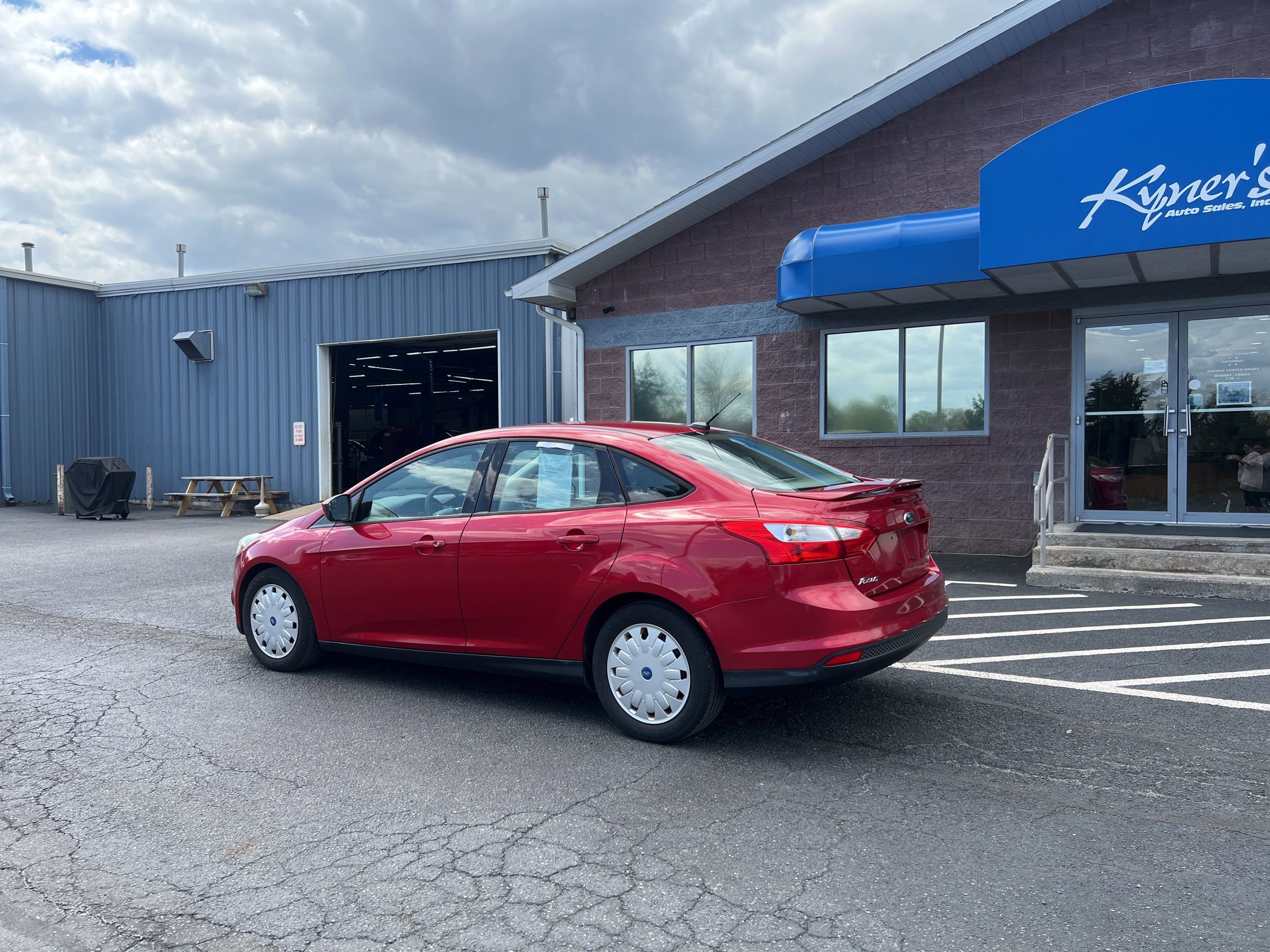 Used 2012 Ford Focus SE image 4