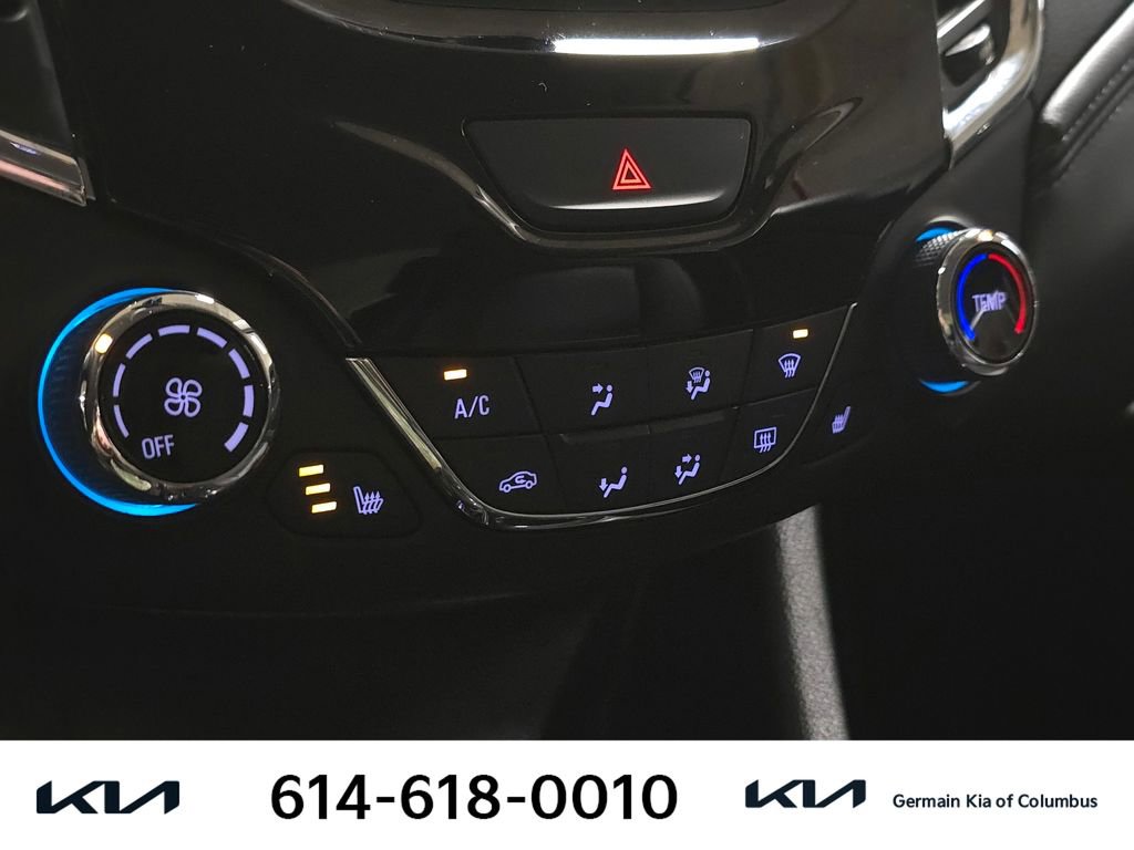 Used 2017 Chevrolet Cruze Premier image 31