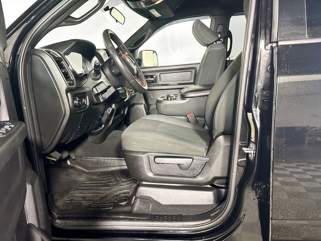 Used 2022 RAM 3500 Tradesman image 10