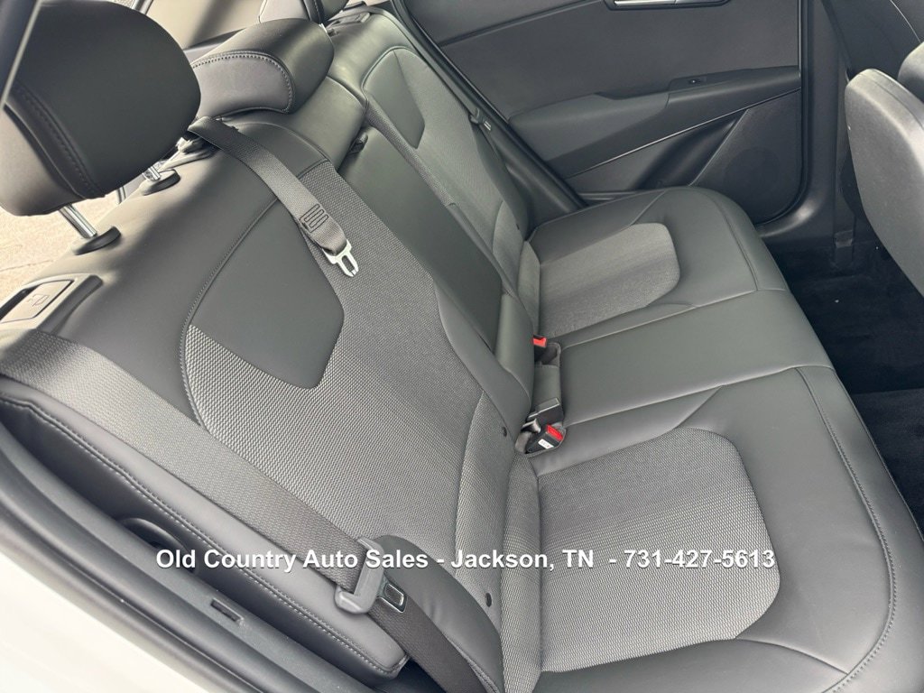 Used 2023 Kia Niro EX Touring image 14