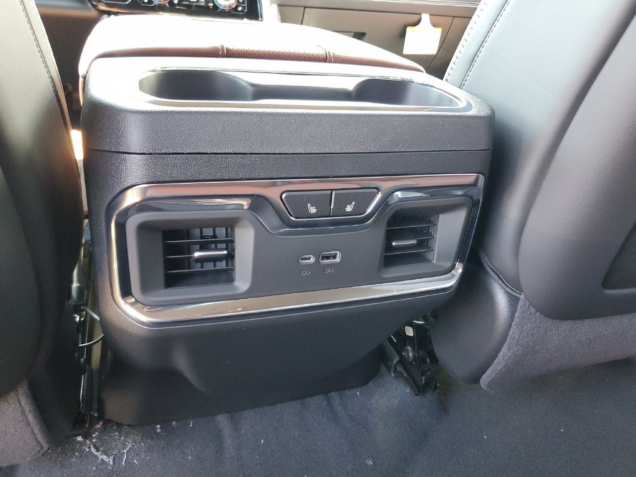 New 2026 GMC Sierra 3500 Denali Ultimate AWD/4WD image 17