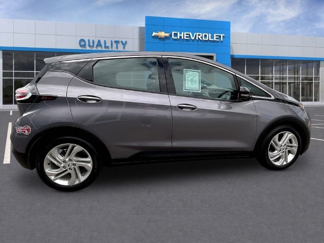 Used 2023 Chevrolet Bolt LT w/ Driver Confidence Package FWD image 8