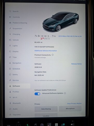 Used 2012 Tesla Model S Signature Performance RWD image 10