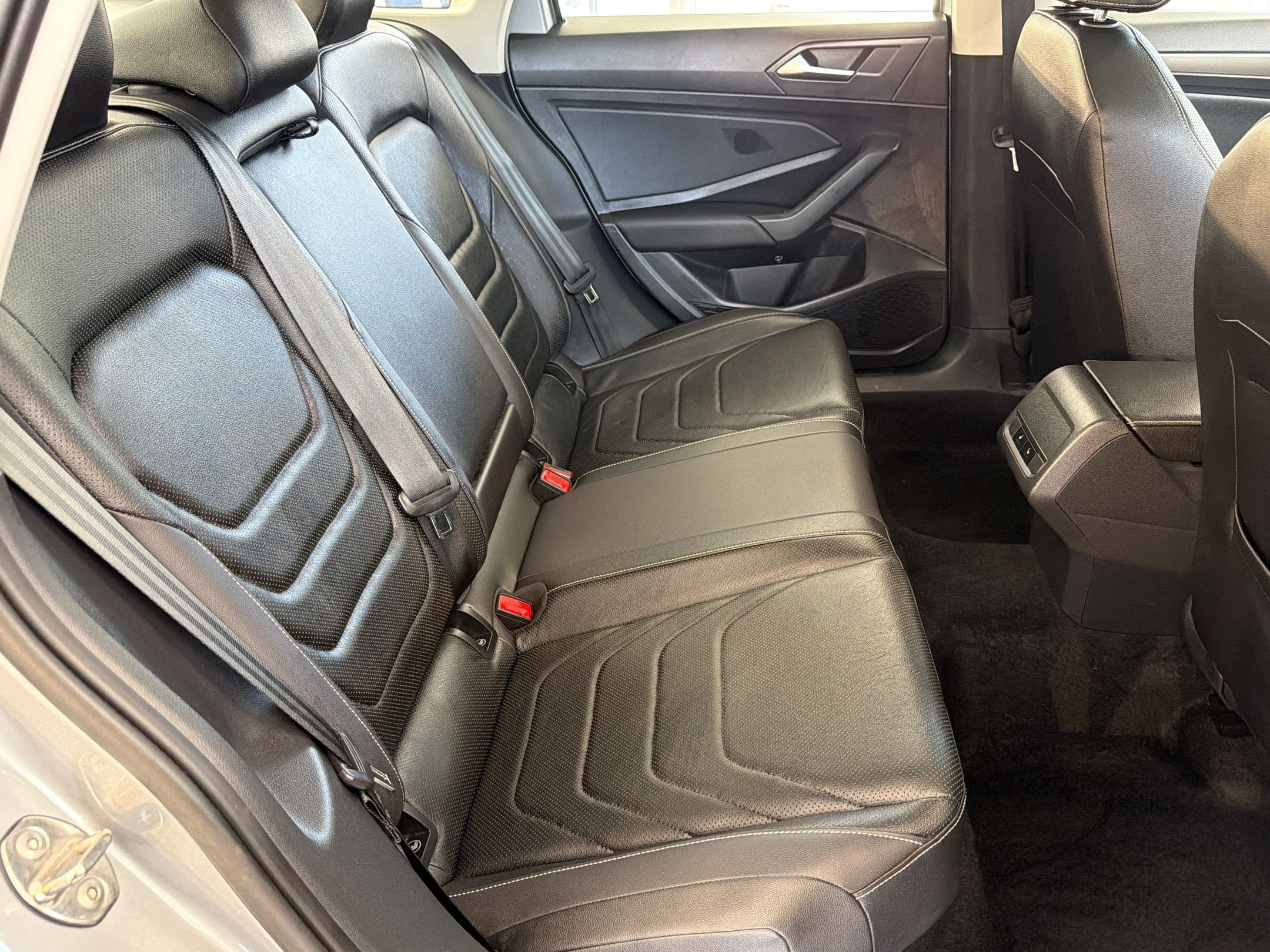 Used 2021 Volkswagen Jetta SEL Premium FWD image 31