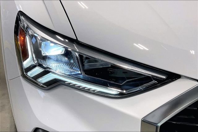 Certified 2023 Audi Q3 2.0T Premium w/ Convenience Package image 28