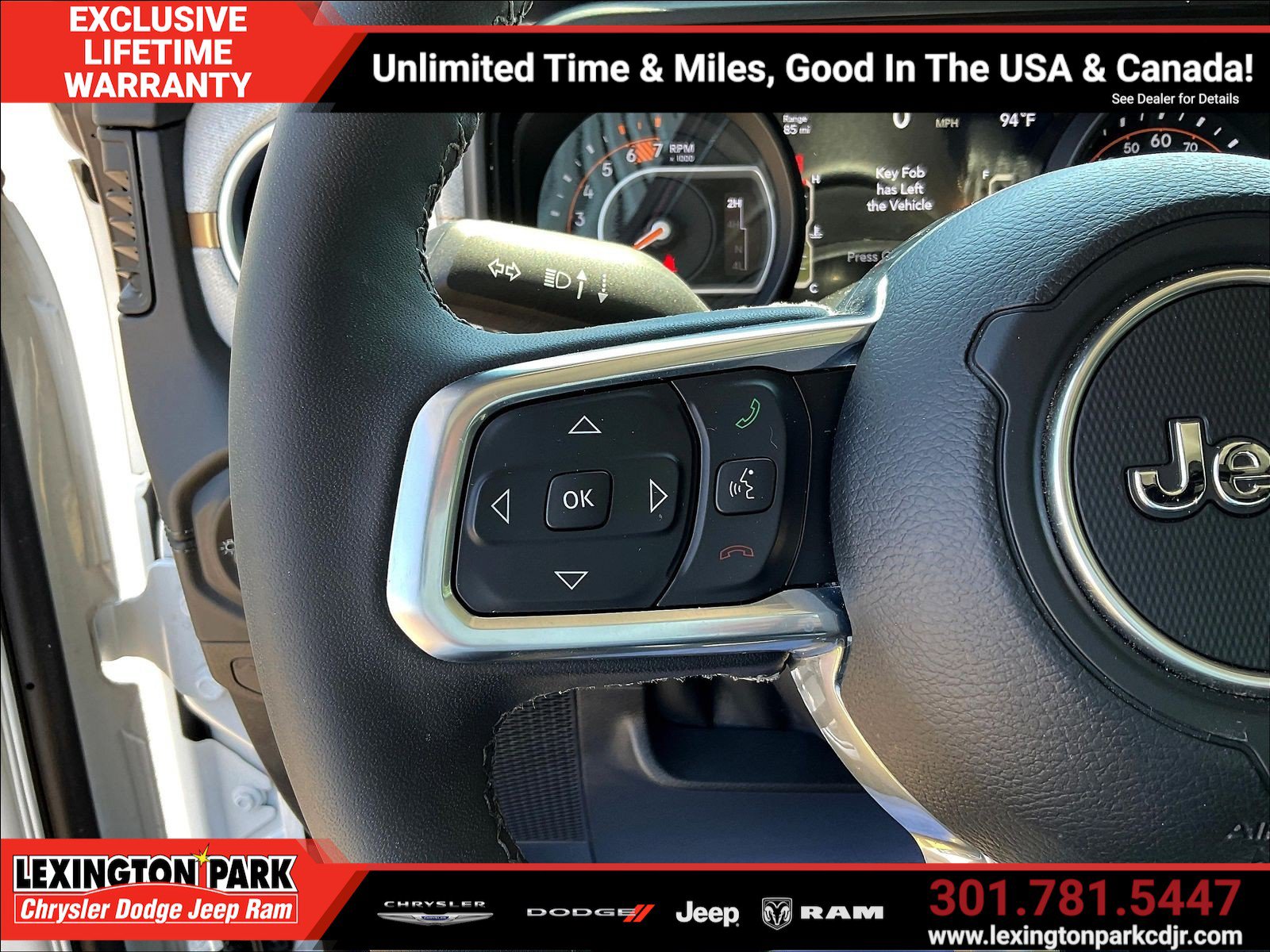 Used 2026 Jeep Wrangler Unlimited Sahara AWD/4WD image 11