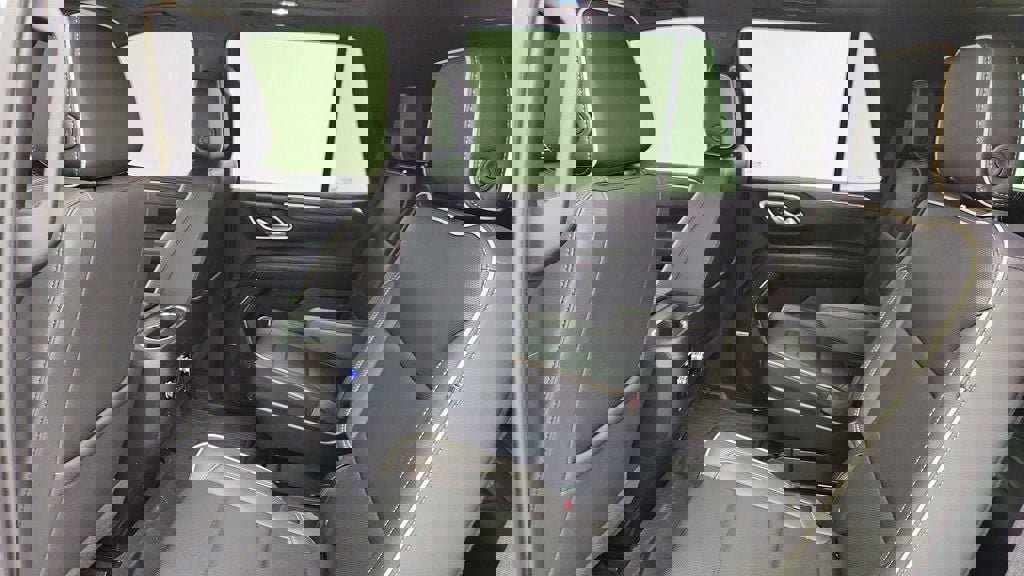 Used 2023 GMC Yukon SLT image 22