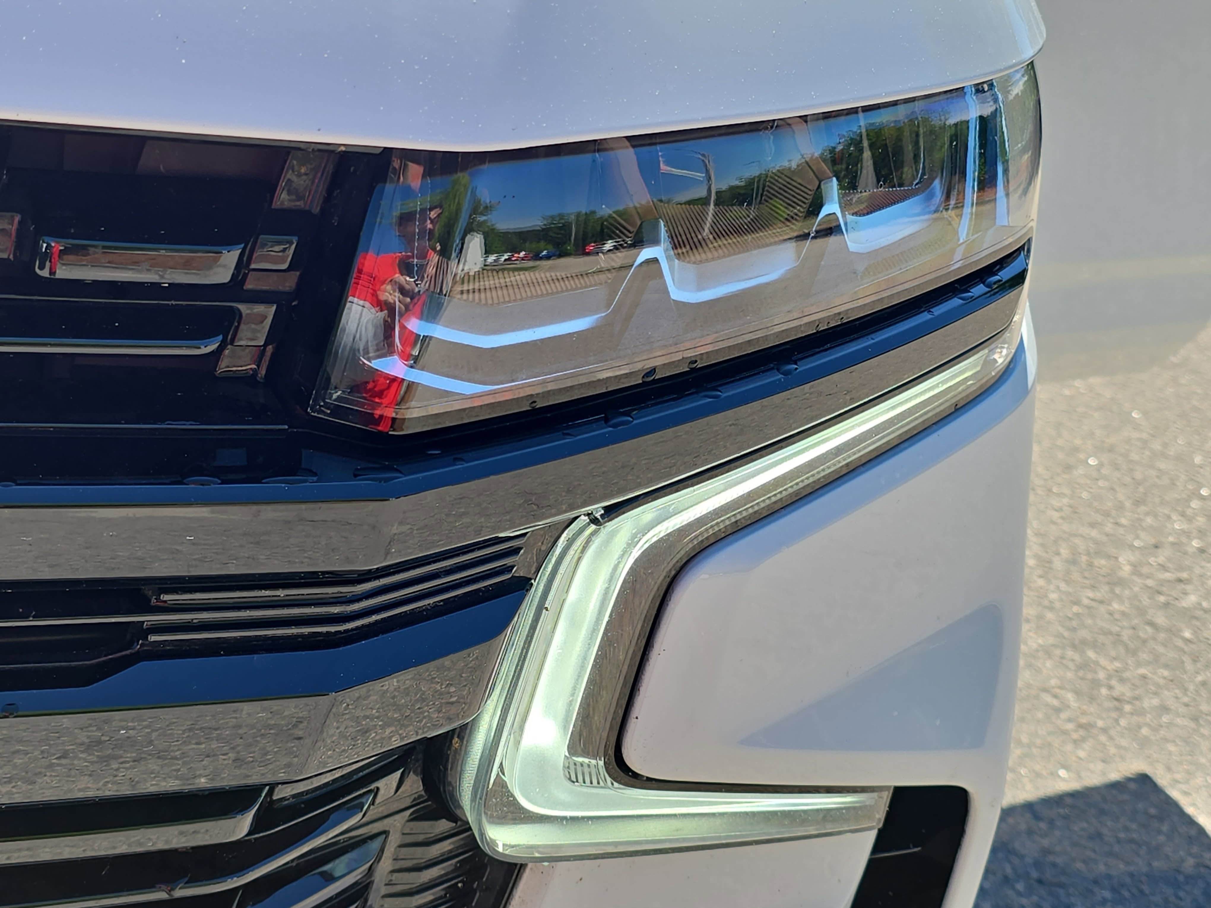 Used 2023 Chevrolet Suburban RST w/ Luxury Package AWD/4WD image 33