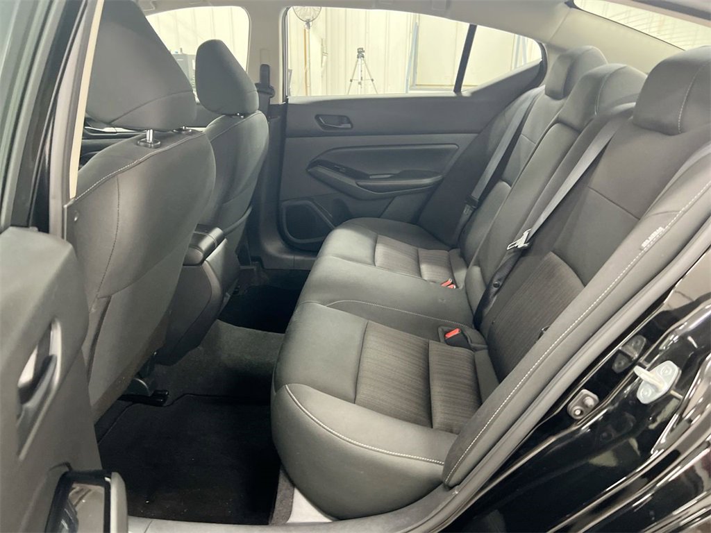 Used 2023 Nissan Altima 2.5 SV image 22