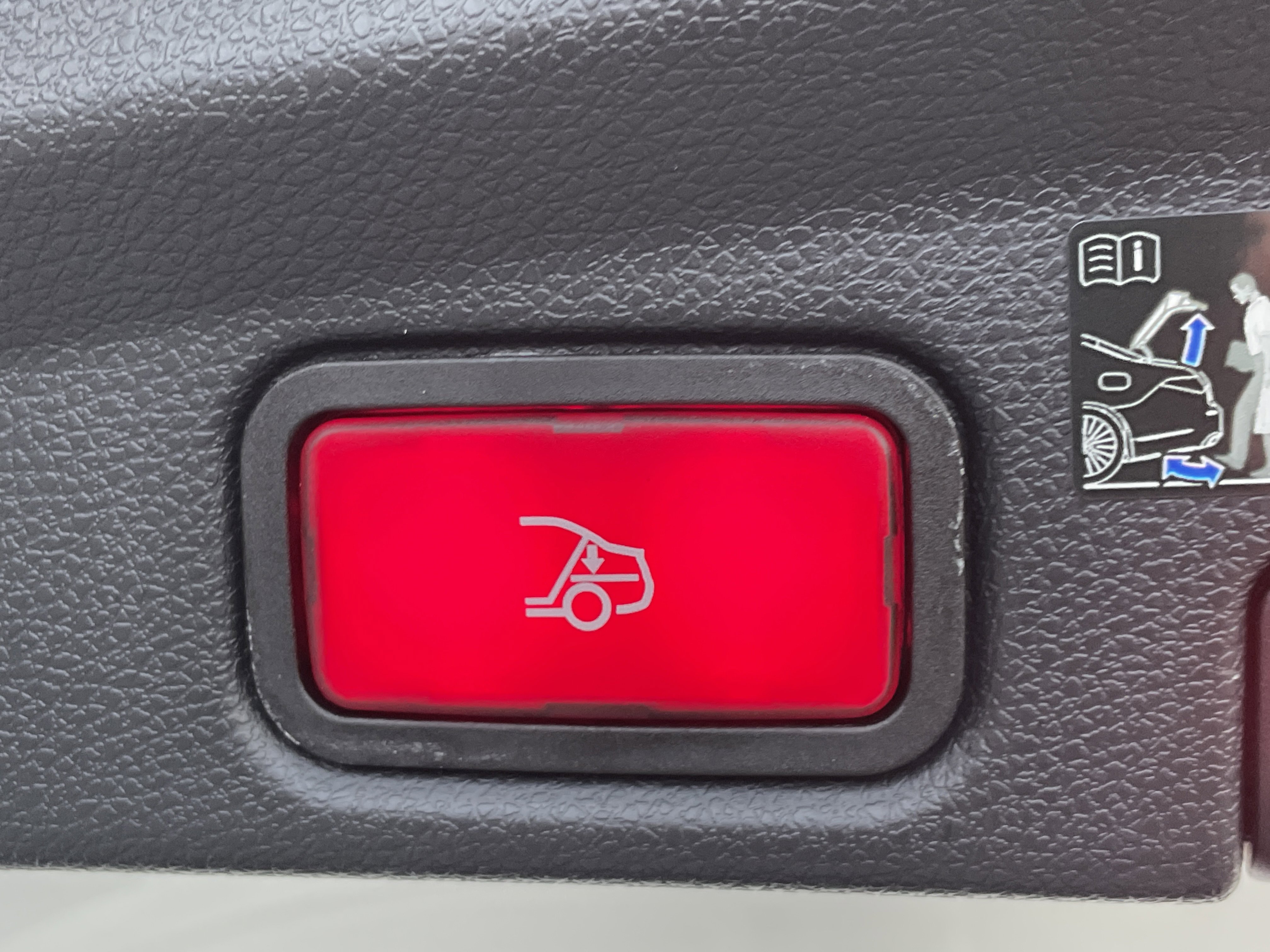 Certified 2023 Mercedes-Benz E 450 4MATIC Cabriolet image 20