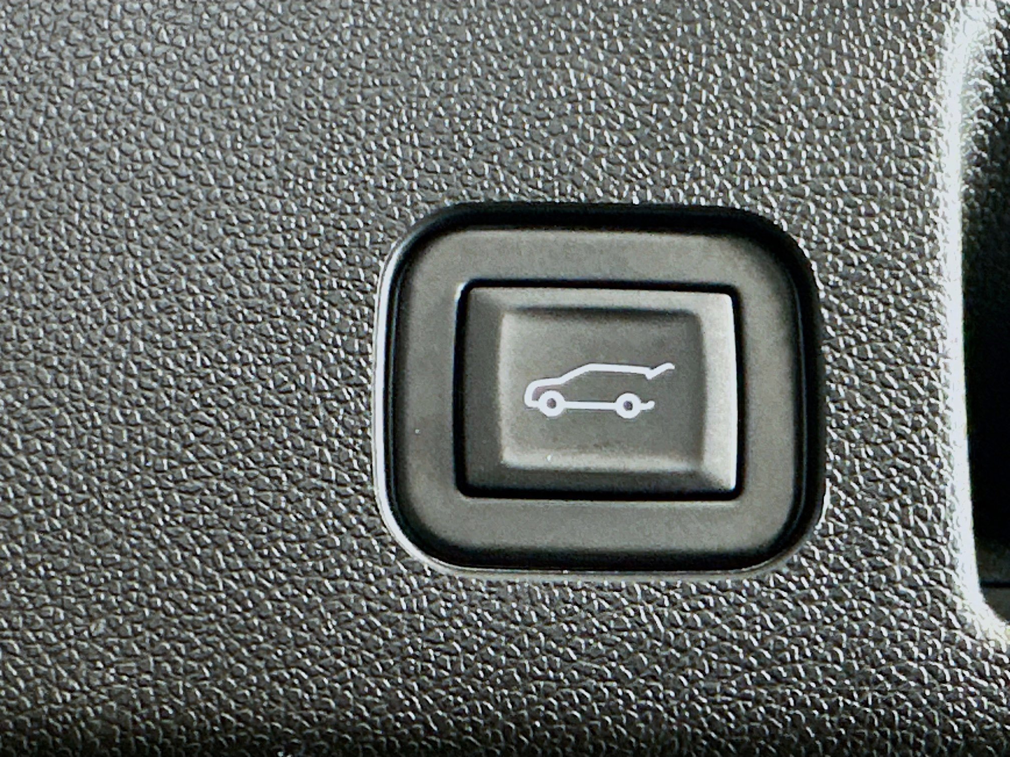 Used 2025 Chevrolet Equinox EV RS w/ Active Safety Package 3 AWD/4WD image 31