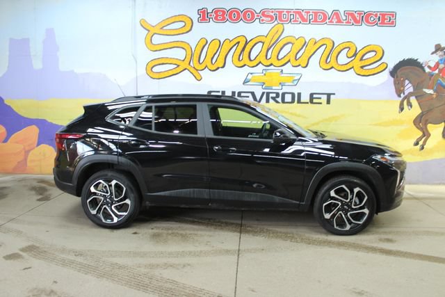 Used 2025 Chevrolet Trax RS