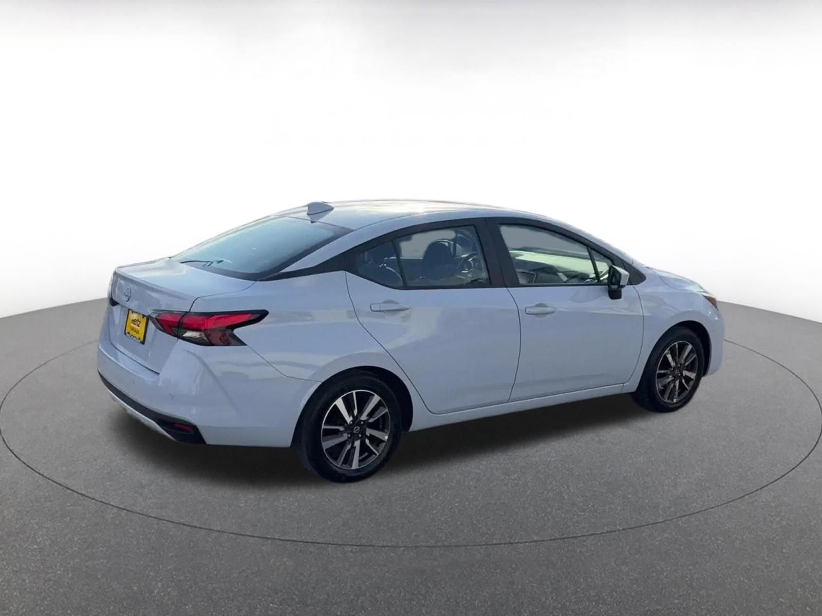 Used 2025 Nissan Versa SV FWD image 15