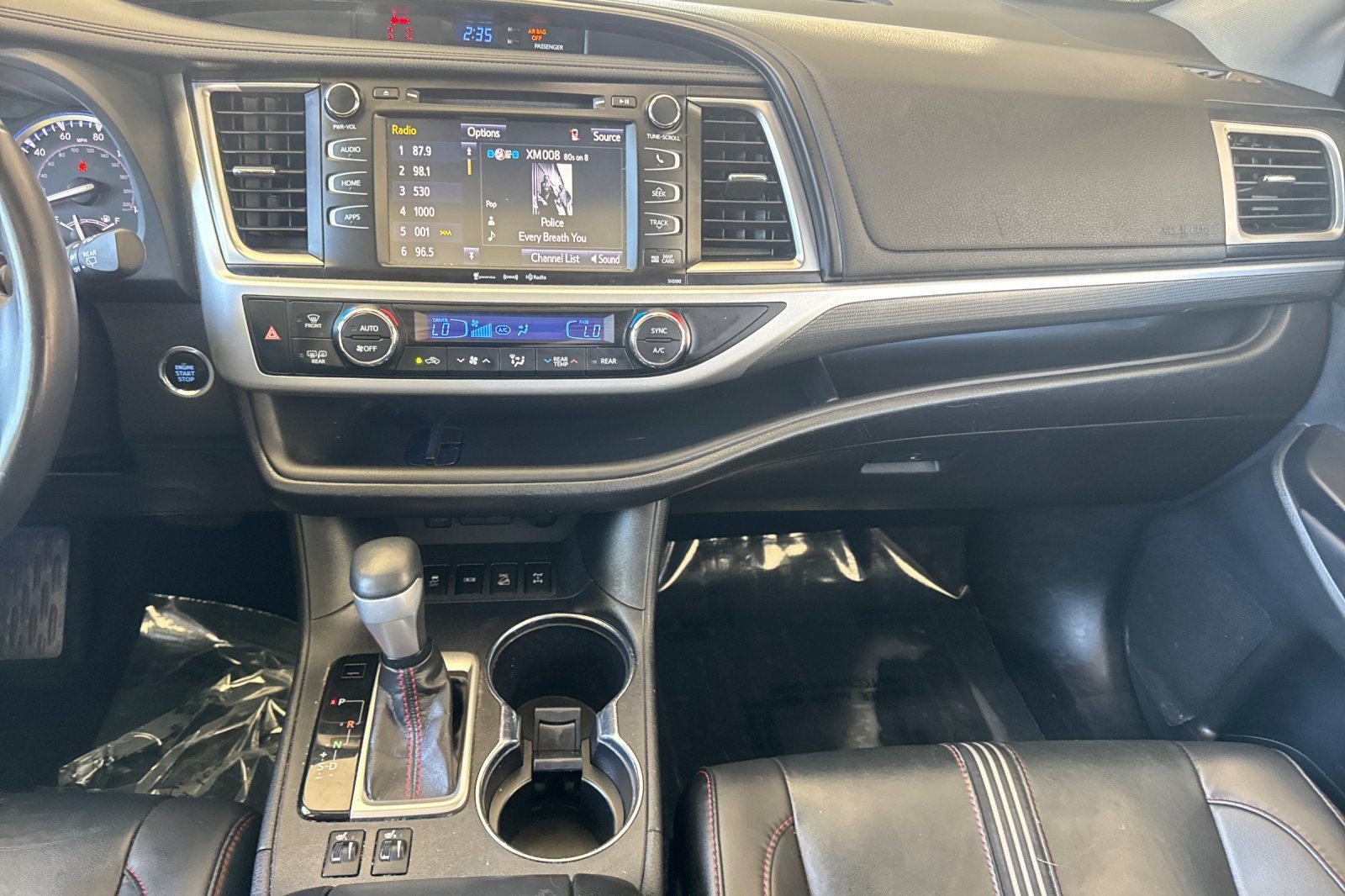 Used 2019 Toyota Highlander SE AWD/4WD image 18
