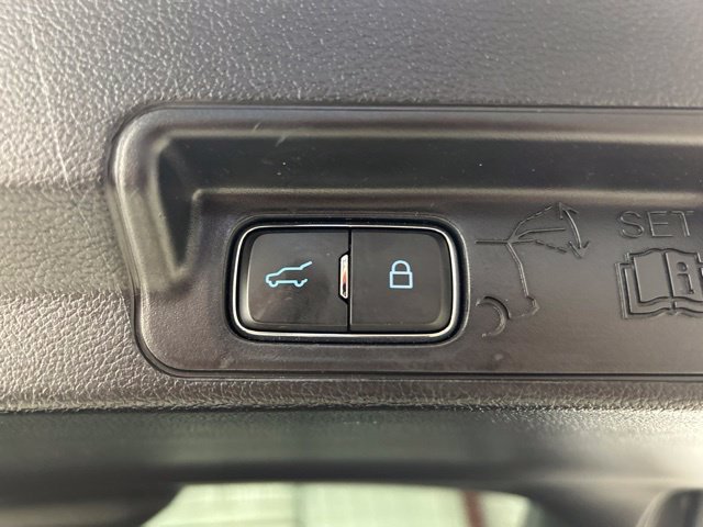 Used 2021 Ford Explorer XLT w/ Equipment Group 202A AWD/4WD image 20