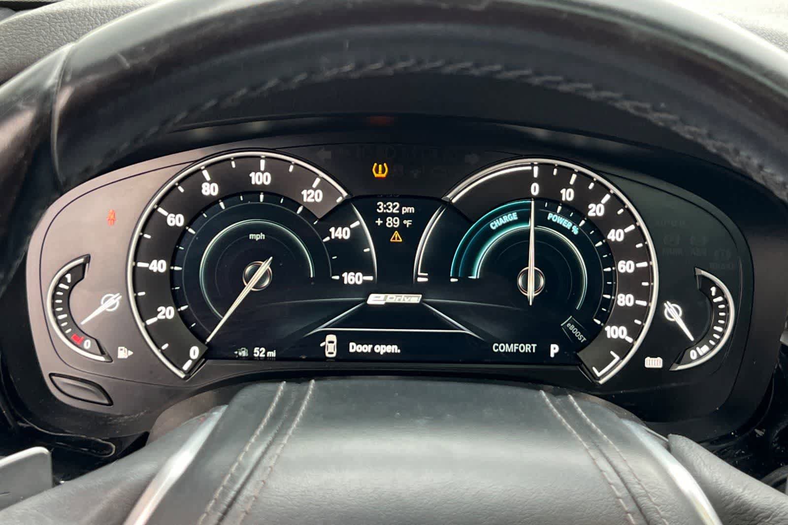 Used 2018 BMW 530e w/ Premium Package 2 image 25