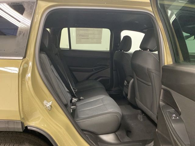 Used 2026 Jeep Cherokee Laredo AWD/4WD image 24