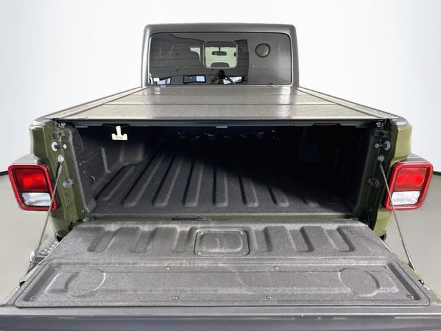 Used 2022 Jeep Gladiator Sport AWD/4WD image 23