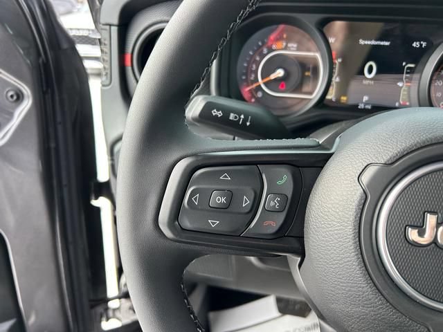 New 2025 Jeep Wrangler Rubicon AWD/4WD image 21