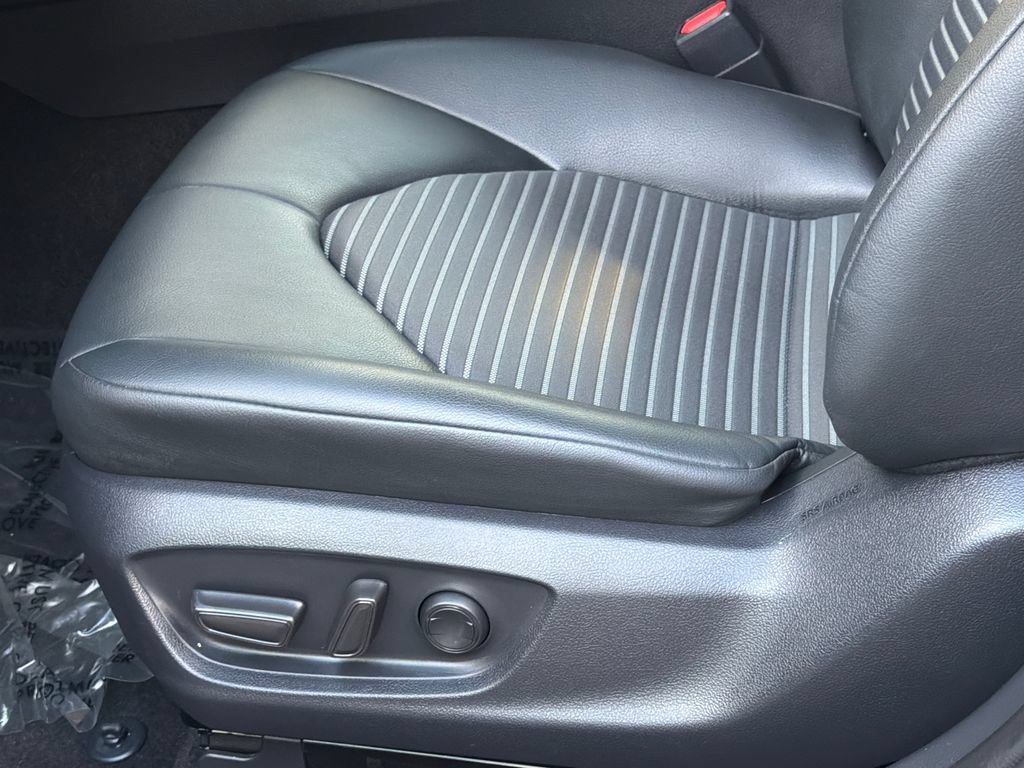 Used 2024 Toyota Camry SE FWD image 20