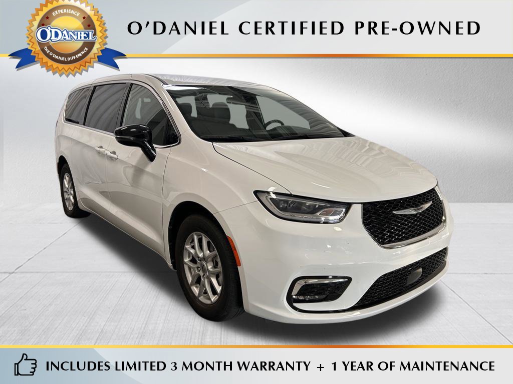 Used 2025 Chrysler Pacifica Select FWD 360° Tour
