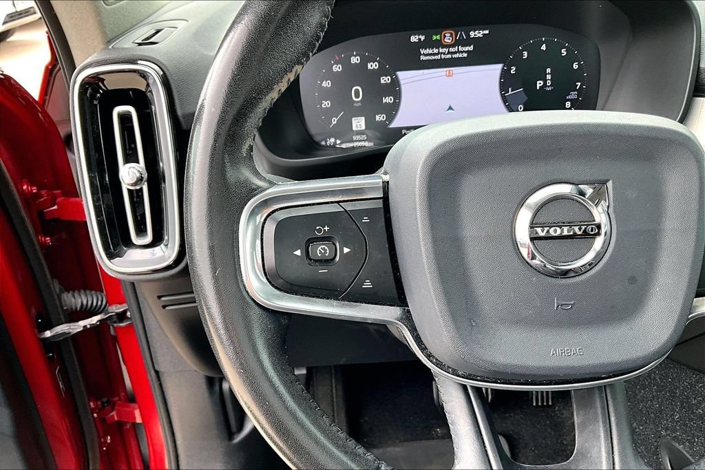 Used 2019 Volvo XC40 T5 Momentum AWD/4WD image 24