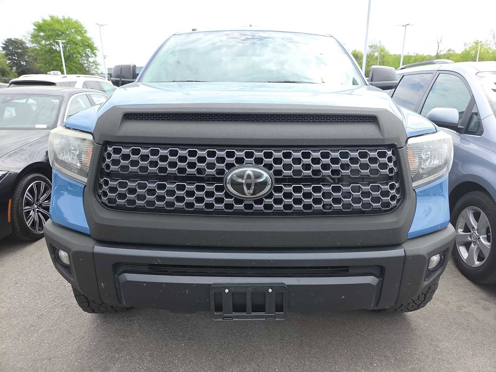 Used 2019 Toyota Tundra SR5 w/ SR5 Upgrade Package image 10