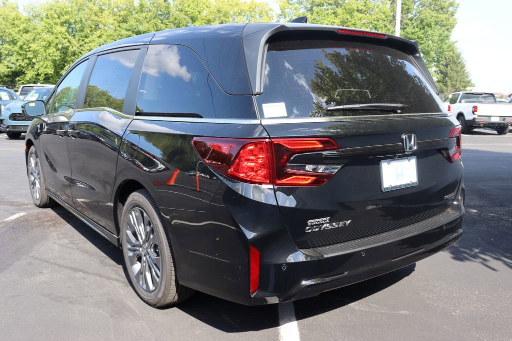Used 2026 Honda Odyssey Touring image 3