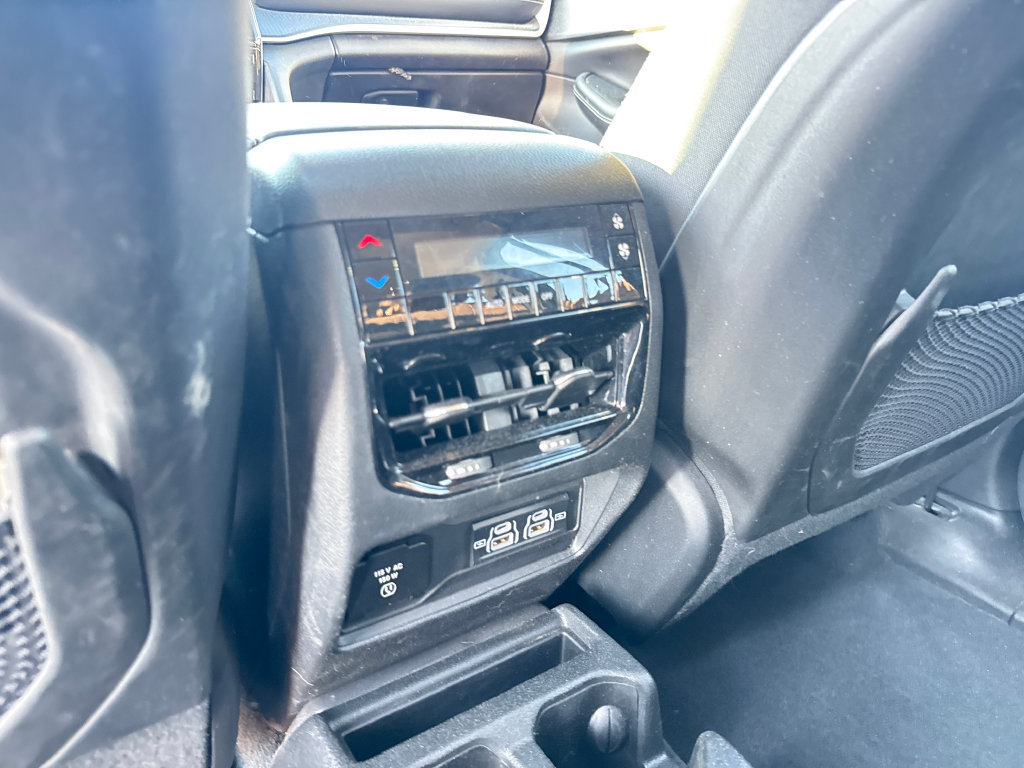 Used 2023 Jeep Grand Cherokee L Laredo w/ Luxury Tech Group I AWD/4WD image 23