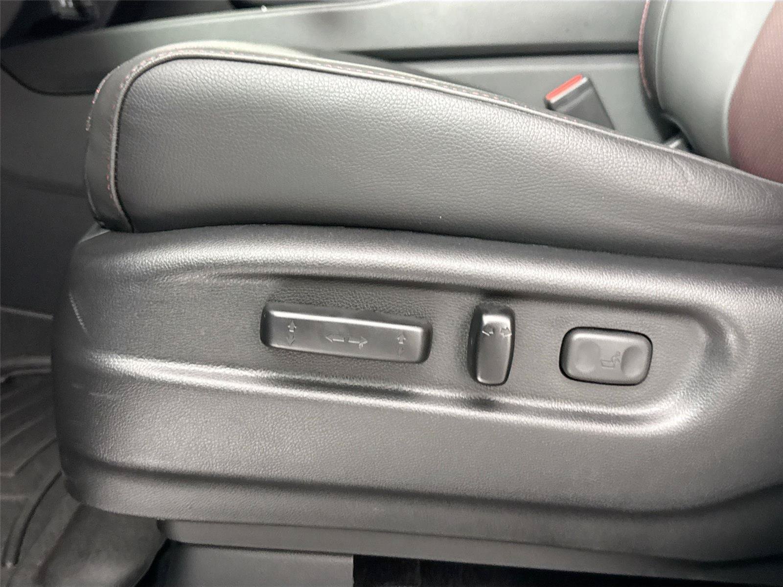 Used 2025 Honda Ridgeline Black Edition image 29