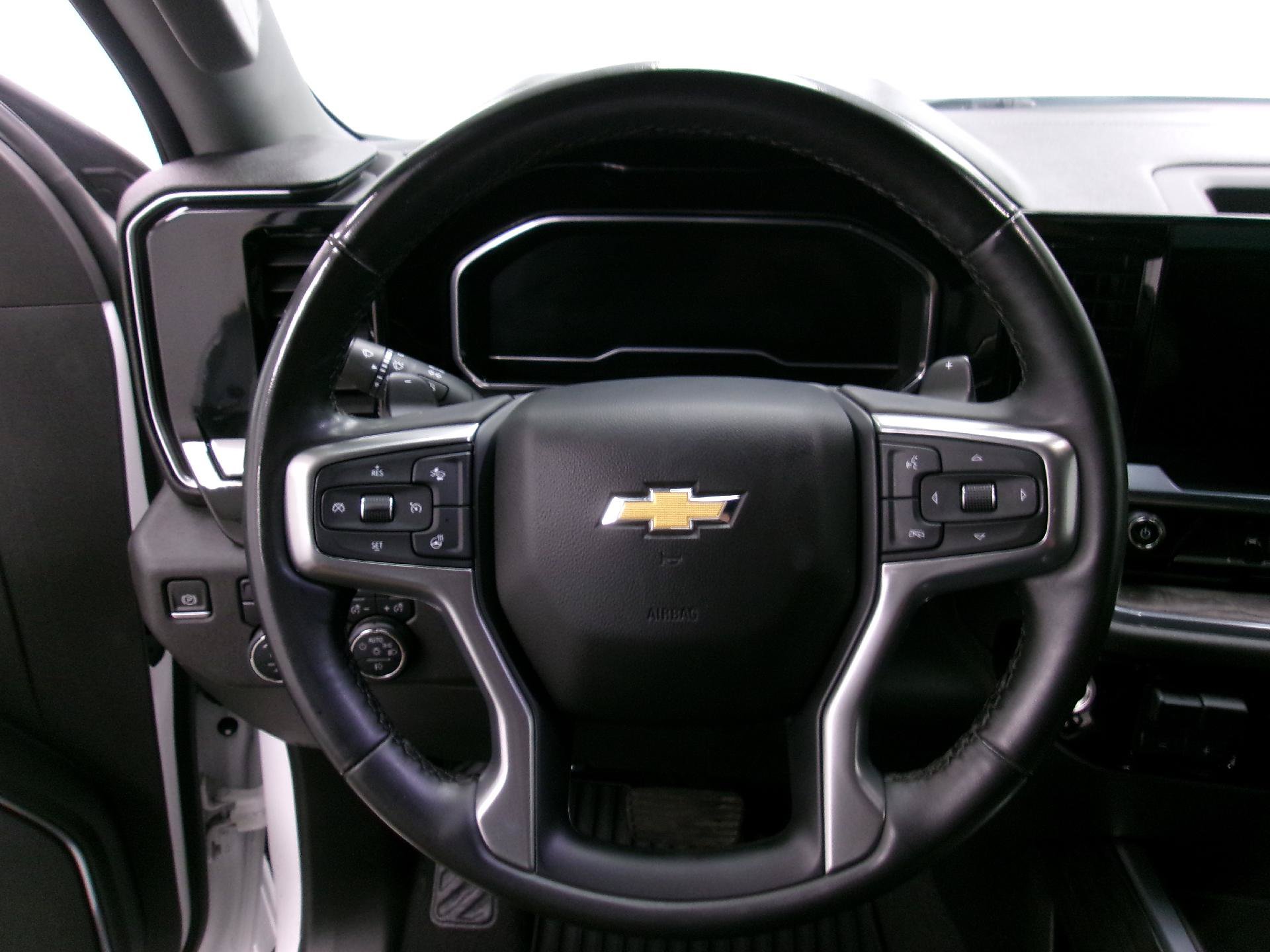 Used 2023 Chevrolet Silverado 1500 LTZ w/ Max Trailering Package AWD/4WD image 6