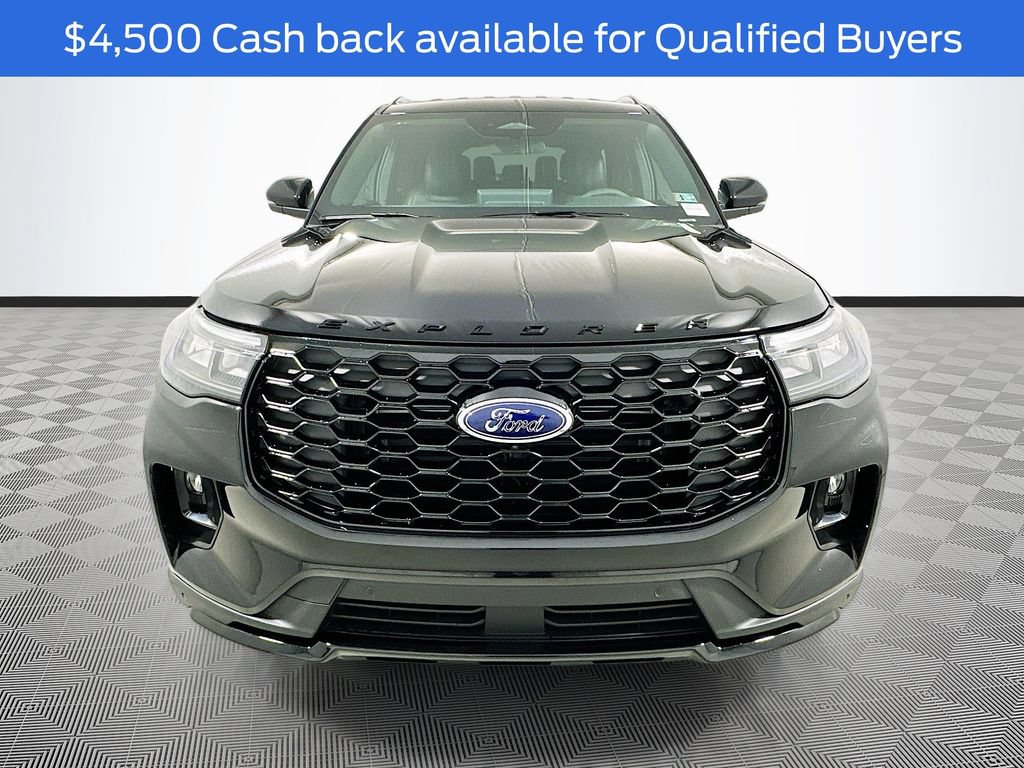 New 2026 Ford Explorer ST-Line w/ ST-Line Street Pack AWD/4WD image 2