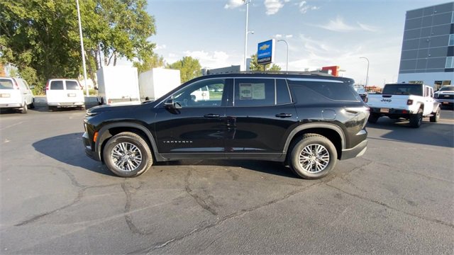 Used 2024 Chevrolet Traverse LT image 5