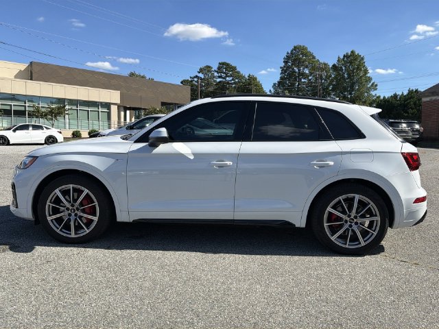 Used 2024 Audi Q5 e Premium Plus w/ Premium Plus Package AWD/4WD image 10