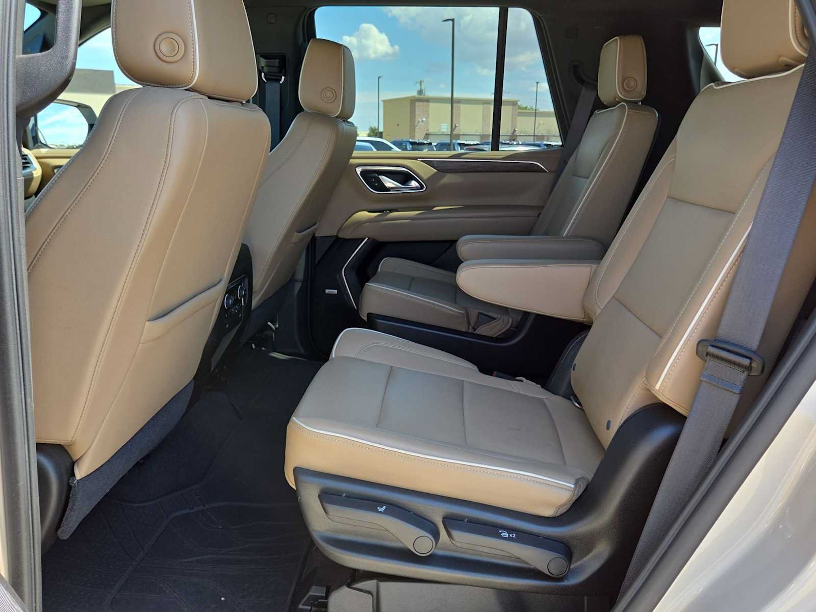 Used 2021 Chevrolet Tahoe Premier RWD image 21