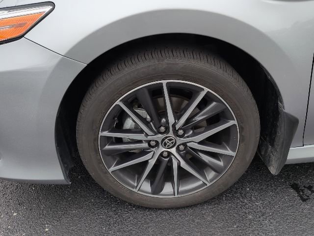 Used 2023 Toyota Camry XLE w/ Cold Weather Package FWD image 4