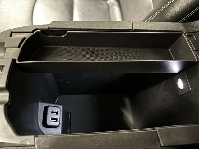 Used 2023 GMC Terrain SLT image 37