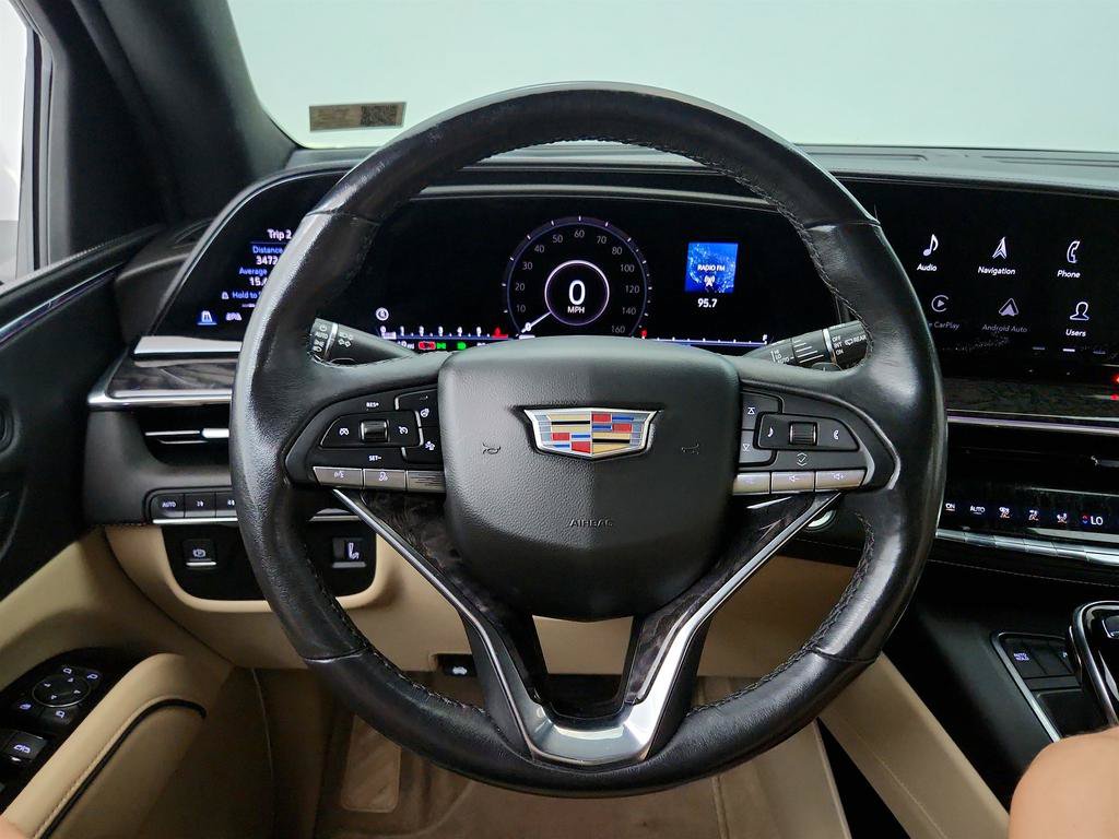 Used 2021 Cadillac Escalade Premium Luxury w/ LPO, Illumination Package AWD/4WD image 18
