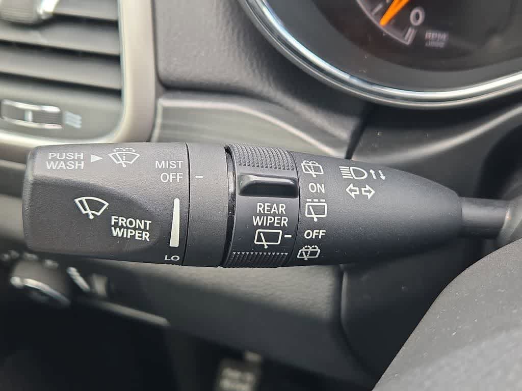 Used 2019 Jeep Grand Cherokee Laredo w/ Laredo X Package RWD image 27