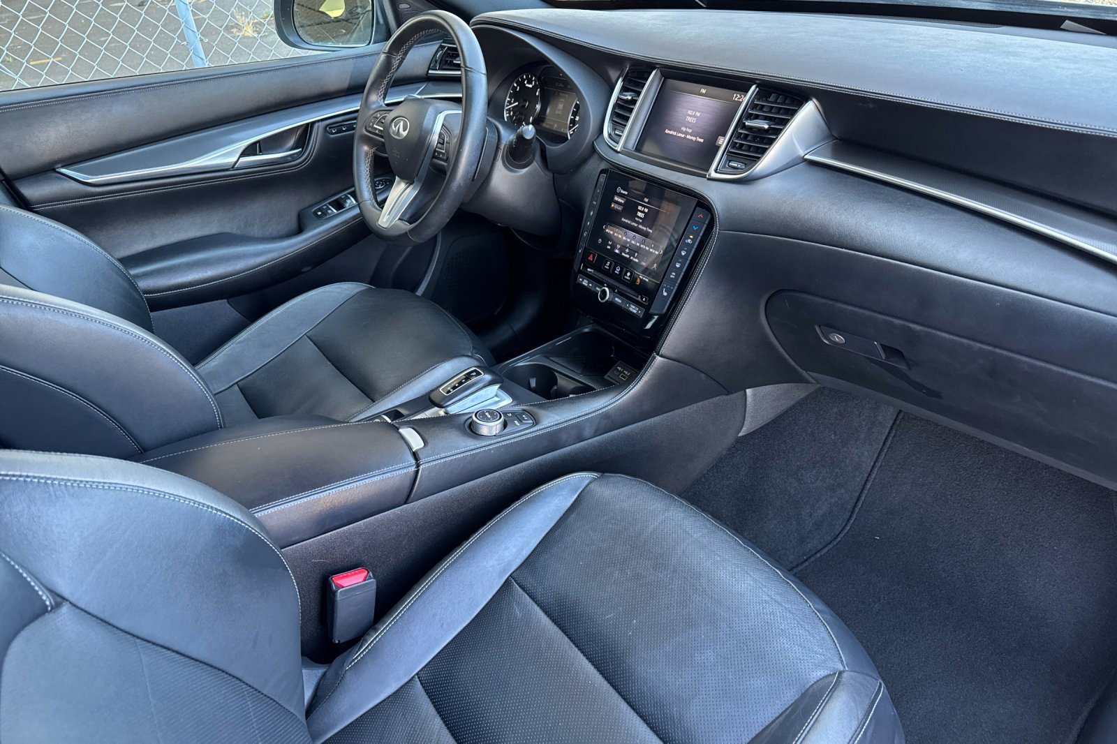 Used 2024 INFINITI QX55 Luxe image 17